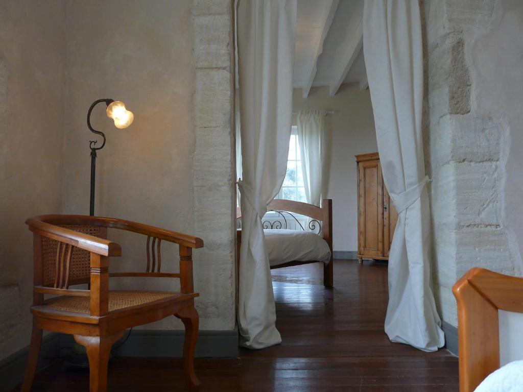 Chateau De La Comtesse Saint-Martin-Petit Habitación foto
